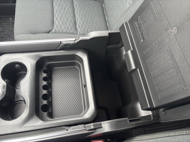 2026 Ram 1500 Lone Star Crew Cab 4x4 5'7" Box