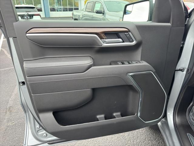 2026 Chevrolet Silverado 1500 4WD Crew Cab Standard Bed LT
