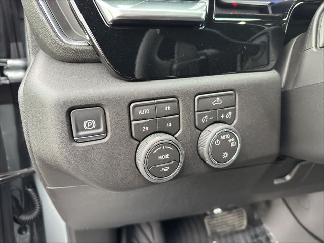 2026 Chevrolet Silverado 1500 4WD Crew Cab Standard Bed LT