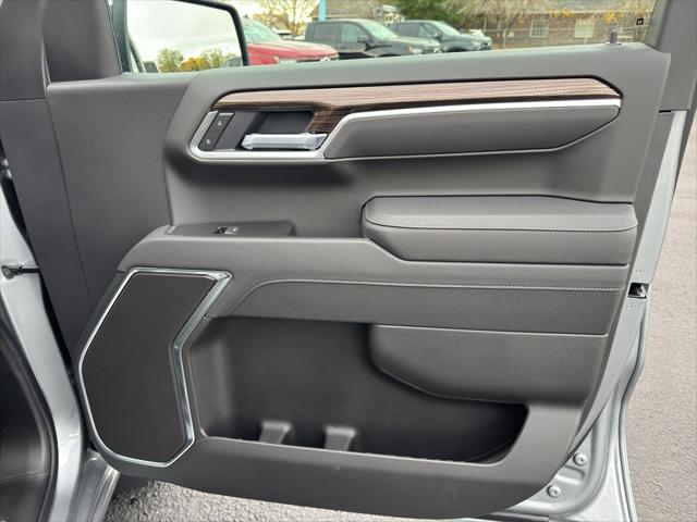 2026 Chevrolet Silverado 1500 4WD Crew Cab Standard Bed LT