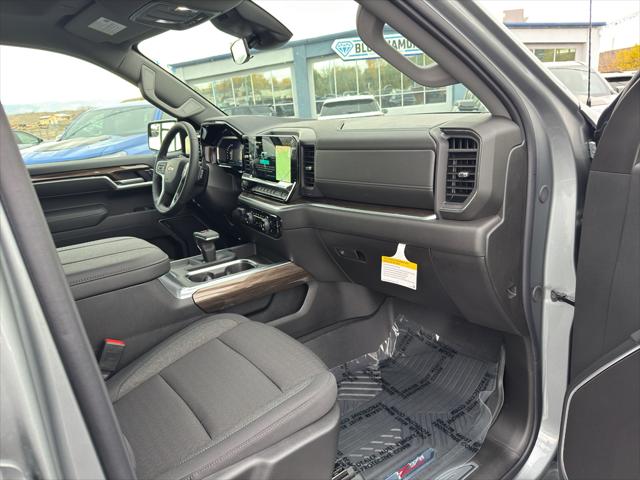 2026 Chevrolet Silverado 1500 4WD Crew Cab Standard Bed LT