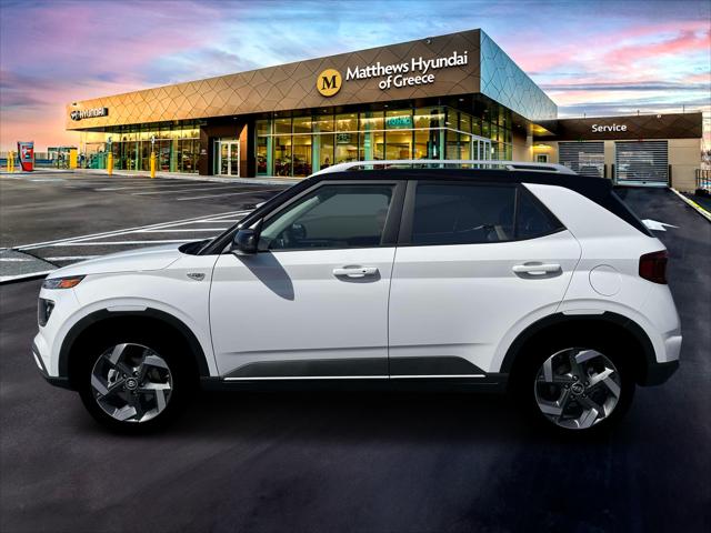 2026 Hyundai Venue SEL w/Two-Tone Roof