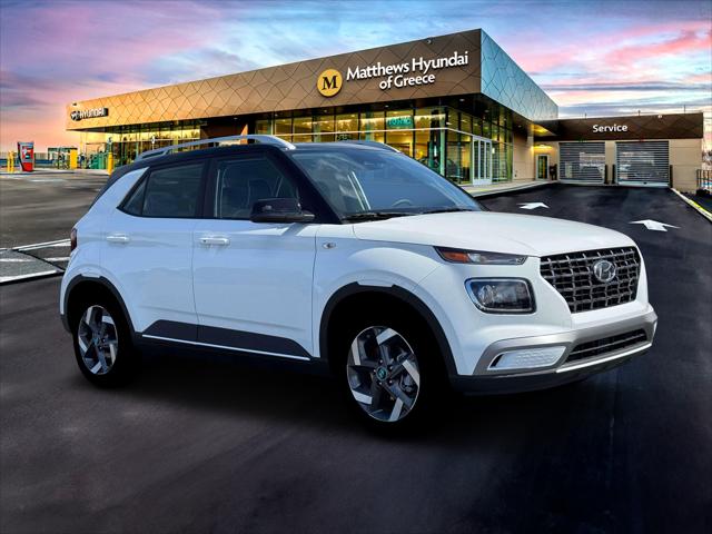 2026 Hyundai Venue SEL w/Two-Tone Roof