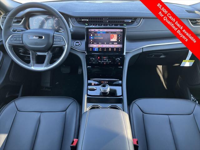 2025 Jeep Grand Cherokee GRAND CHEROKEE L LIMITED 4X4