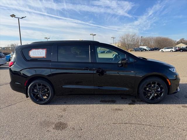 2026 Chrysler Pacifica PACIFICA SELECT AWD 2026 Chrysler Pacifica PACIFICA SELECT AWD