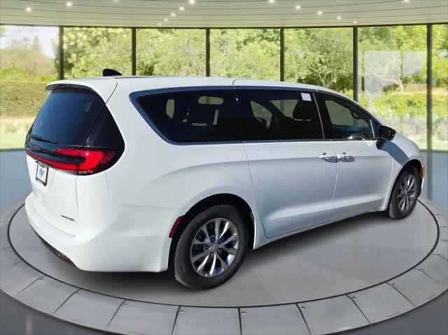 2026 Chrysler Pacifica PACIFICA LIMITED 2026 Chrysler Pacifica PACIFICA LIMITED