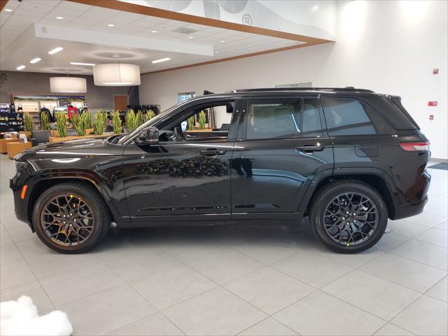 2025 Jeep Grand Cherokee GRAND CHEROKEE SUMMIT 4X4