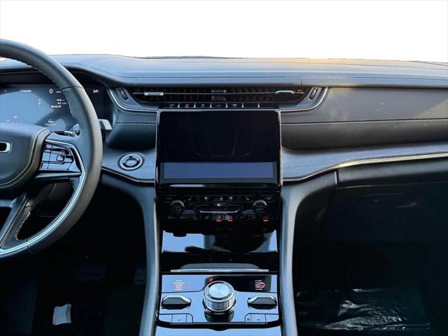 2025 Jeep Grand Cherokee Overland 4x4