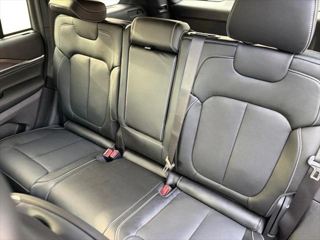 2025 Jeep Grand Cherokee Overland 4x4