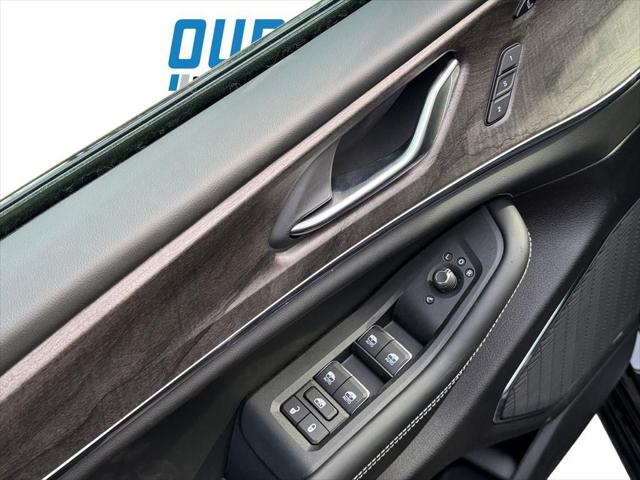 2025 Jeep Grand Cherokee Overland 4x4