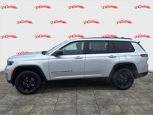 2025 Jeep Grand Cherokee GRAND CHEROKEE L ALTITUDE X 4X4