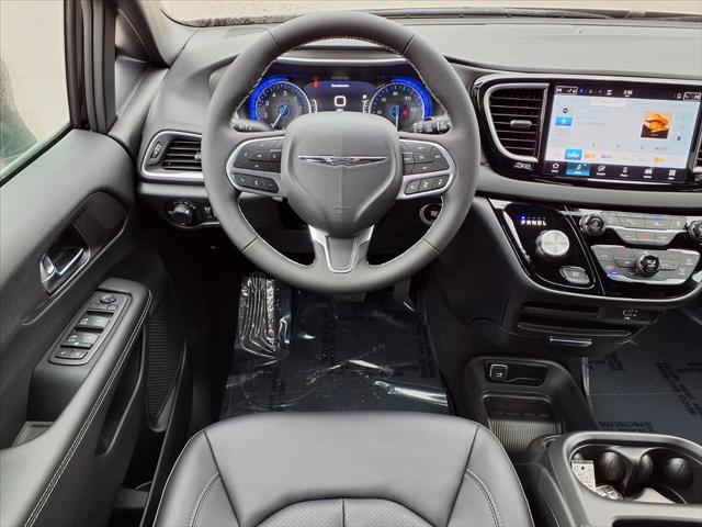 2026 Chrysler Voyager VOYAGER LX