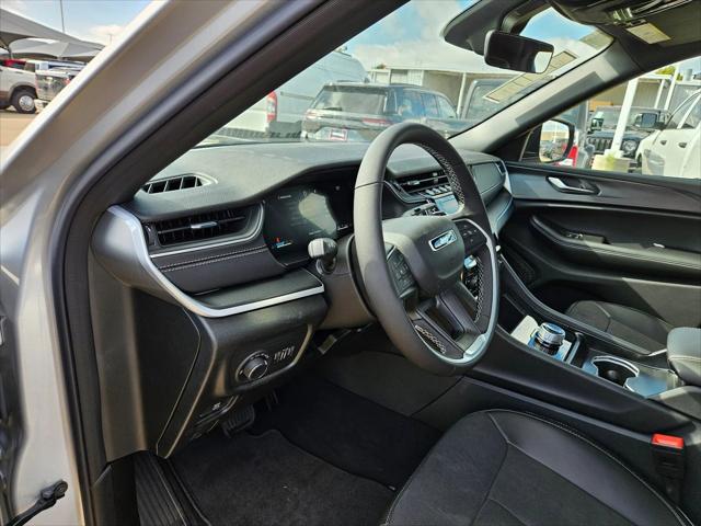 2025 Jeep Grand Cherokee GRAND CHEROKEE L ALTITUDE X 4X2 2025 Jeep Grand Cherokee GRAND CHEROKEE L ALTITUDE X 4X2