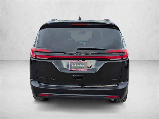 2026 Chrysler Pacifica Select AWD