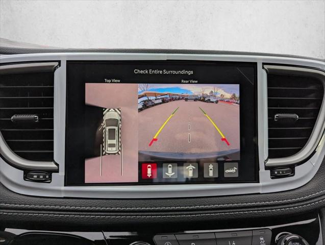 2026 Chrysler Pacifica Select AWD