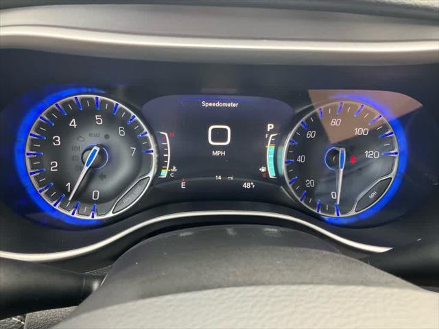 2026 Chrysler Pacifica Select AWD