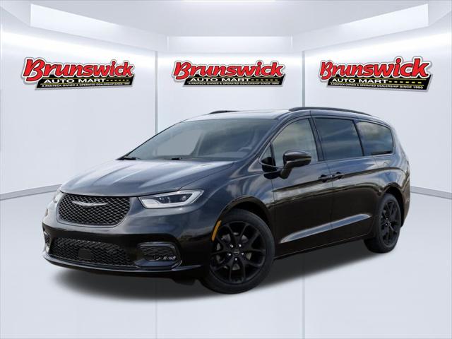 2026 Chrysler Pacifica Select for sale in Brunswick, OH