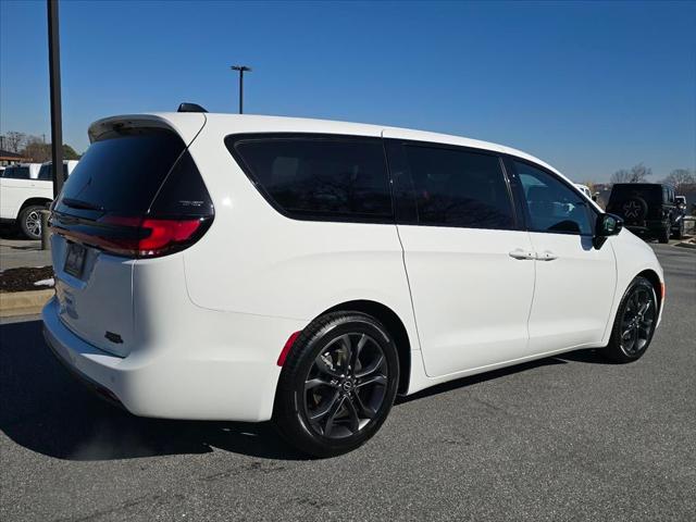 2026 Chrysler Pacifica PACIFICA SELECT
