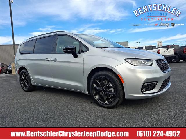 2026 Chrysler Pacifica PACIFICA SELECT AWD