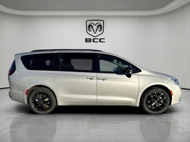 2026 Chrysler Pacifica PACIFICA SELECT AWD 2026 Chrysler Pacifica PACIFICA SELECT AWD