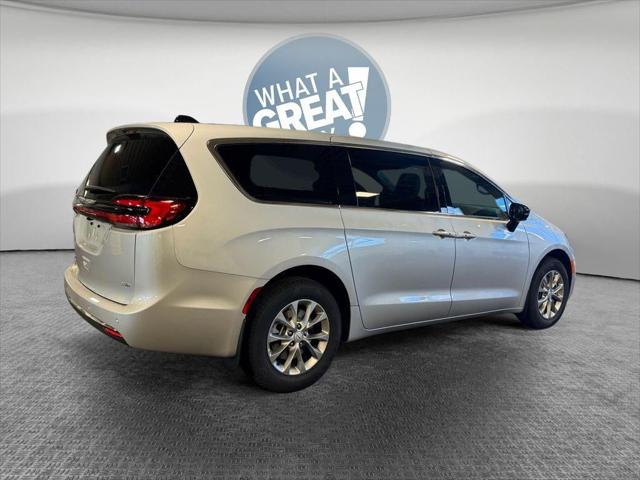 2026 Chrysler Pacifica PACIFICA SELECT AWD 2026 Chrysler Pacifica PACIFICA SELECT AWD
