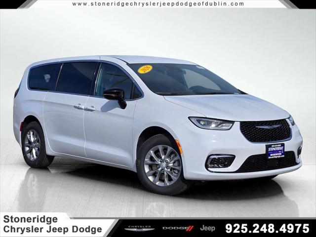 2026 Chrysler Pacifica PACIFICA SELECT AWD