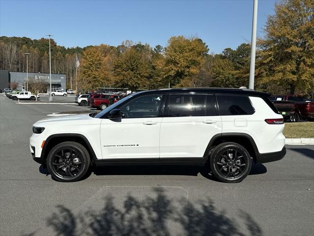 2025 Jeep Grand Cherokee GRAND CHEROKEE L LIMITED 4X4