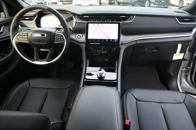 2025 Jeep Grand Cherokee GRAND CHEROKEE LIMITED 4X4 2025 Jeep Grand Cherokee GRAND CHEROKEE LIMITED 4X4