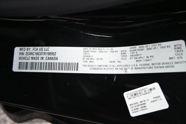 2026 Chrysler Pacifica Select