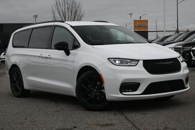 2026 Chrysler Pacifica PACIFICA SELECT