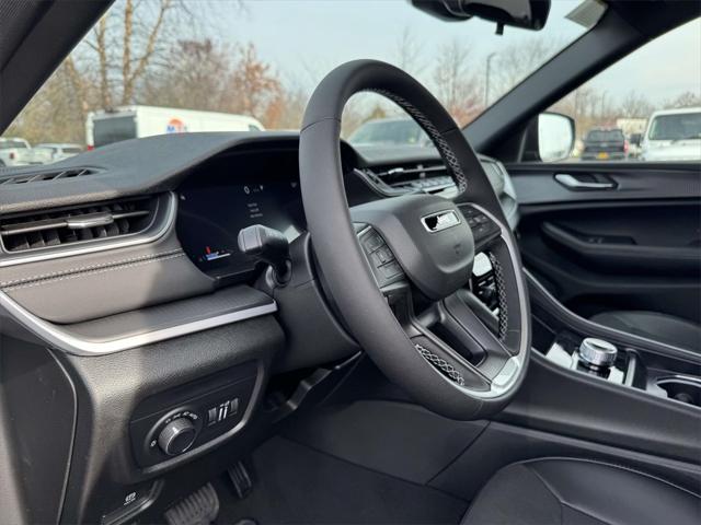 2025 Jeep Grand Cherokee GRAND CHEROKEE L ALTITUDE X 4X4 2025 Jeep Grand Cherokee GRAND CHEROKEE L ALTITUDE X 4X4