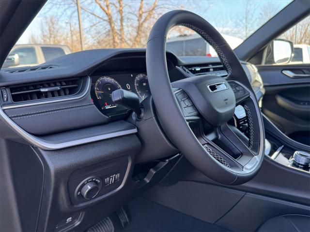 2025 Jeep Grand Cherokee GRAND CHEROKEE L ALTITUDE X 4X4 2025 Jeep Grand Cherokee GRAND CHEROKEE L ALTITUDE X 4X4