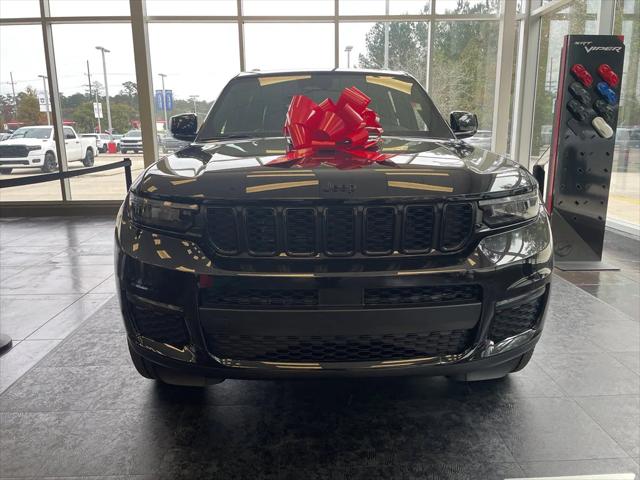 2025 Jeep Grand Cherokee GRAND CHEROKEE L LIMITED 4X2