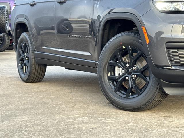 2025 Jeep Grand Cherokee GRAND CHEROKEE L ALTITUDE X 4X2