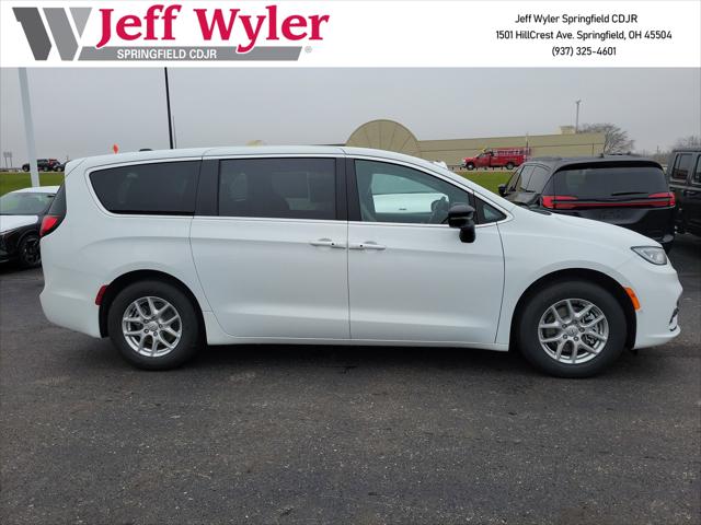 2026 Chrysler Pacifica PACIFICA SELECT