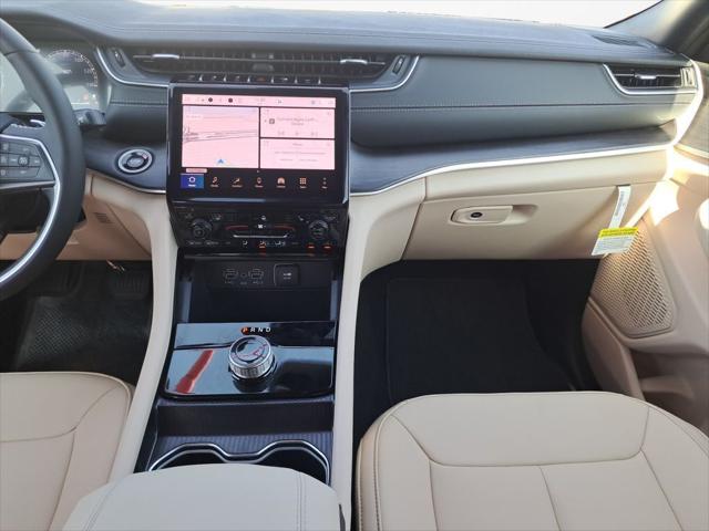 2025 Jeep Grand Cherokee GRAND CHEROKEE L LIMITED 4X2 2025 Jeep Grand Cherokee GRAND CHEROKEE L LIMITED 4X2