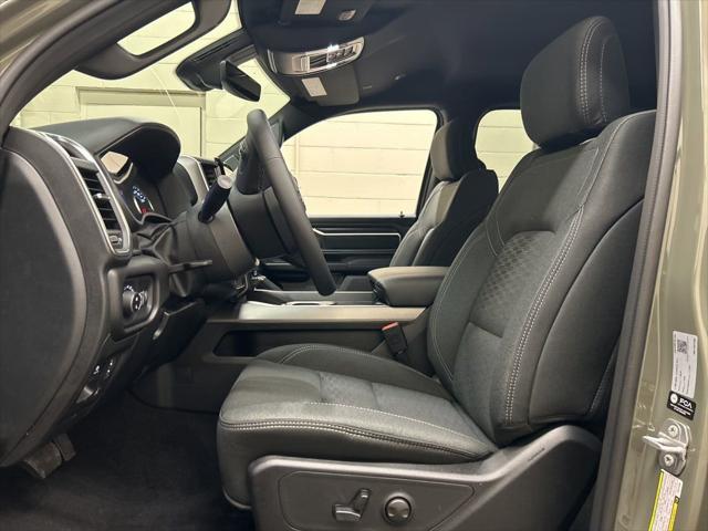 2026 Ram 1500 Big Horn Crew Cab 4x4 5'7" Box