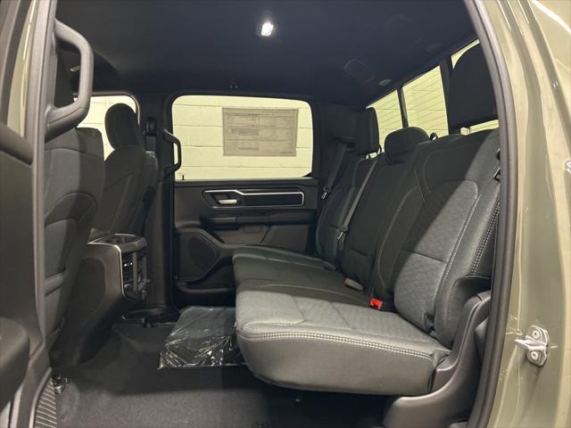 2026 Ram 1500 Big Horn Crew Cab 4x4 5'7" Box