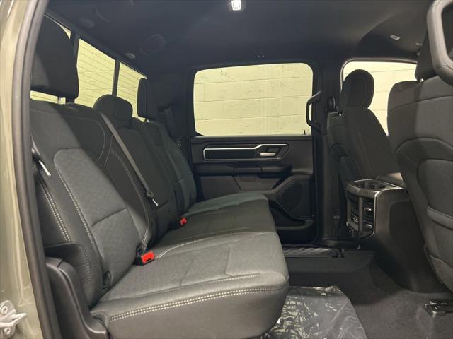 2026 Ram 1500 Big Horn Crew Cab 4x4 5'7" Box