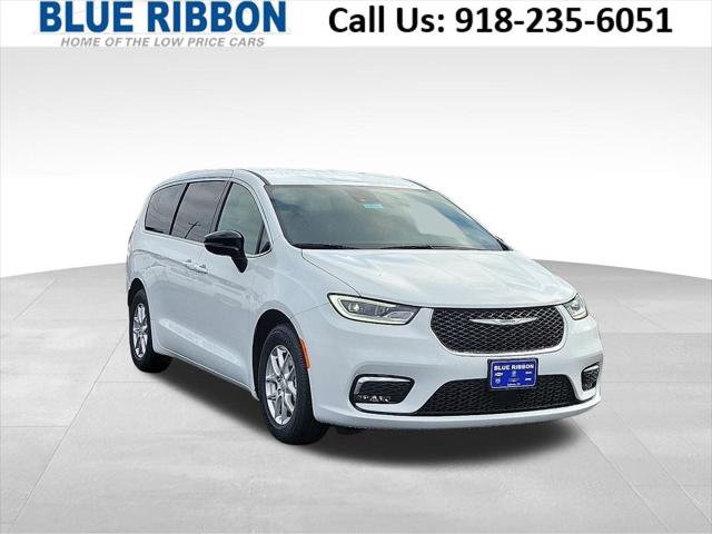 2026 Chrysler Pacifica Select for sale in Sallisaw, OK