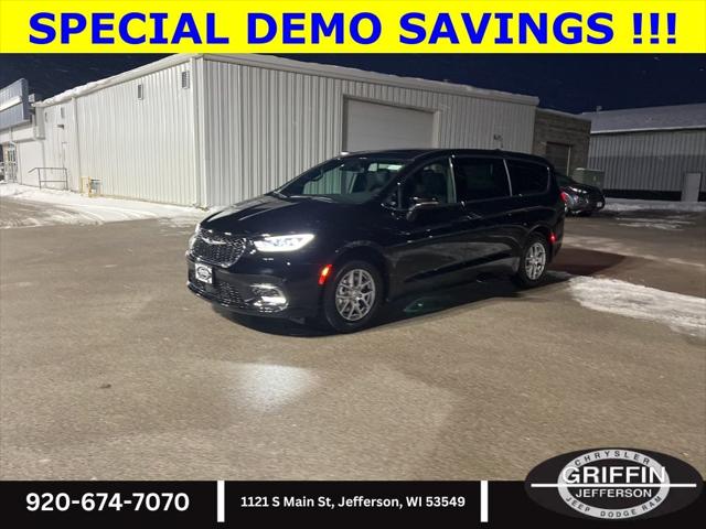 2026 Chrysler Pacifica PACIFICA SELECT