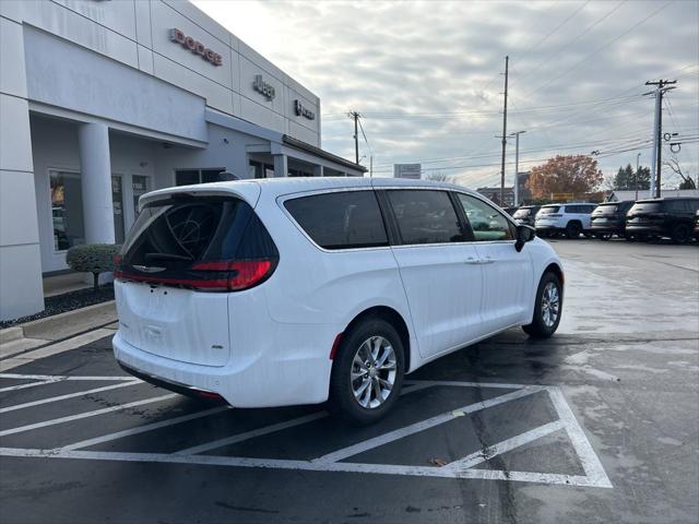 2026 Chrysler Pacifica PACIFICA SELECT AWD 2026 Chrysler Pacifica PACIFICA SELECT AWD