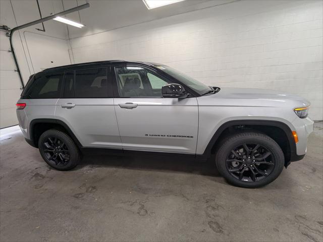 2025 Jeep Grand Cherokee GRAND CHEROKEE LIMITED 4X4 2025 Jeep Grand Cherokee GRAND CHEROKEE LIMITED 4X4