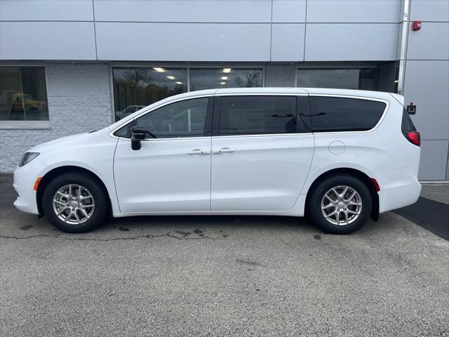 2026 Chrysler Voyager VOYAGER LX