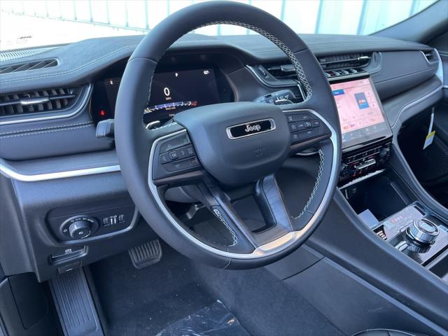 2025 Jeep Grand Cherokee GRAND CHEROKEE L LIMITED 4X4 2025 Jeep Grand Cherokee GRAND CHEROKEE L LIMITED 4X4