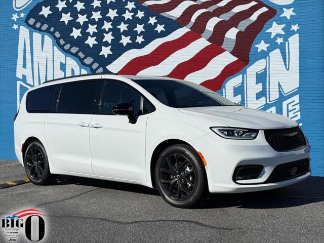 2026 Chrysler Pacifica Select for sale in Greenville, SC