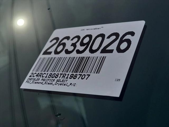 2026 Chrysler Pacifica Select