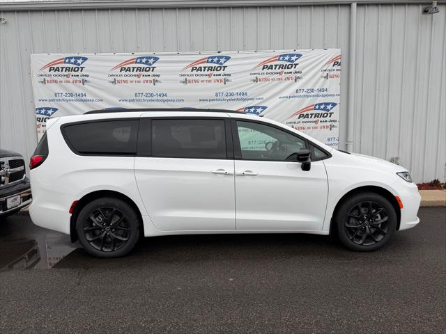 2026 Chrysler Pacifica PACIFICA SELECT AWD