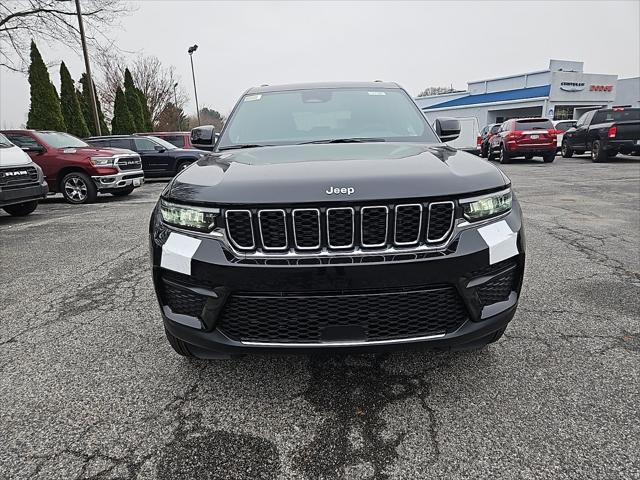 2025 Jeep Grand Cherokee GRAND CHEROKEE LAREDO X 4X4