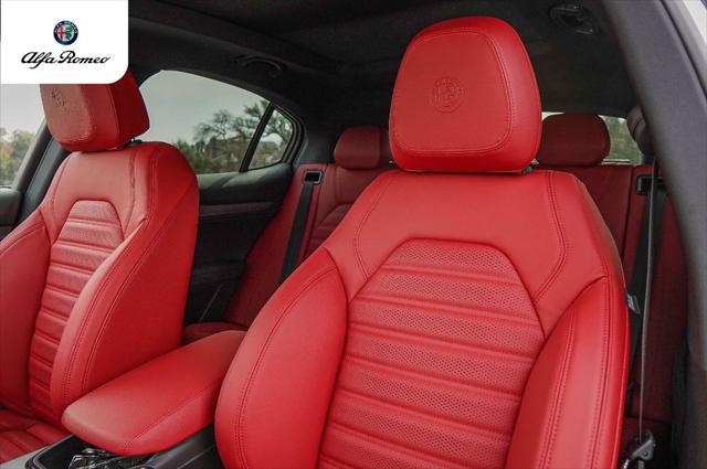 2025 Alfa Romeo Stelvio Sprint AWD